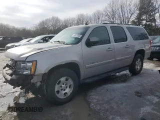 2008 Chevrolet Suburban LT w/2LT with VIN 3GNFK16368G292733, listed as a Copart auction lot 46020845 with 272,621 mi miles and Clean Title. Bid and sale history available at carsss.com. Image 1.