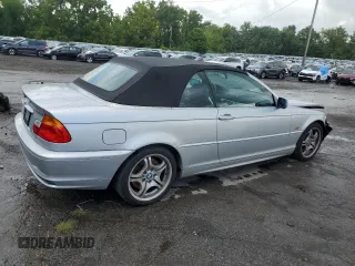 2001 BMW 3 Series 330Ci with VIN WBABS53411EV86207, listed as a Copart auction lot 67568394 with 95,113 mi miles and Salvage Title. Bid and sale history available at carsss.com. Image 3.
