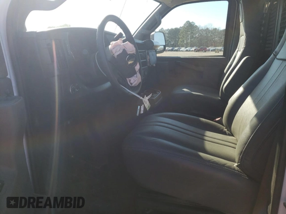 2024 Chevrolet Express Cargo Van with VIN 1GCWGBFP0R1236936, listed as a Copart auction lot 89120985 with 0 mi miles and Salvage Title. Bid and sale history available at carsss.com. Image 7.