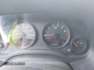 2011 Jeep Patriot Latitude с VIN 1J4NF1GB0BD130593, выставлен на аукционе IAAI как лот 42491913 с пробегом 195 022 миль миль и . История ставок и продаж доступна на DreamBid. Изображение 7.
