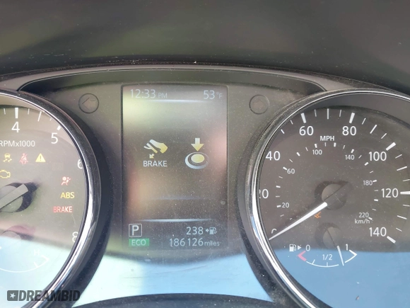 2017 Nissan Rogue SL with VIN 5N1AT2MT3HC878426, listed as a IAAI auction lot 41347573 with 186,126 mi miles. Bid and sale history available at carsss.com. Image 7.
