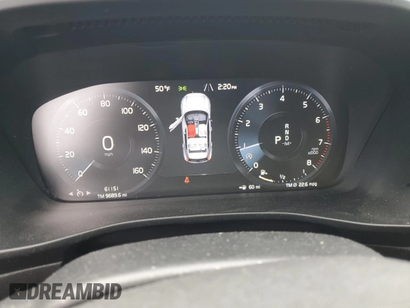2020 Volvo XC40 Momentum with VIN YV4162UK6L2275372, listed as a Copart auction lot 49431345 with 61,151 mi miles and Salvage Title. Bid and sale history available at DreamBid. Image 9.