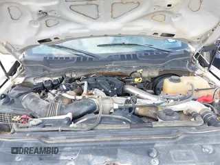 2018 Ford F-250 z VIN 1FD7X2BT6JEC67611, wystawiony jako IAAI lot #42426062 z przebiegiem Nie podano mil oraz . Historia ofert i sprzedaży dostępna na DreamBid. Obrazek 10.