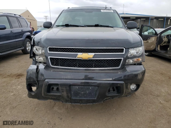 2010 Chevrolet Avalanche LT with VIN 3GNVKFE09AG100713, listed as a Copart auction lot 44765995 with 197,854 mi miles and Salvage Title. Bid and sale history available at carsss.com. Image 5.