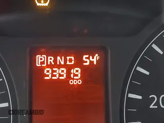 2017 Nissan NV Cargo SV z VIN 1N6BF0LY1HN803470, wystawiony jako IAAI lot #41729980 z przebiegiem 93 919 mil mil oraz . Historia ofert i sprzedaży dostępna na DreamBid. Obrazek 15.