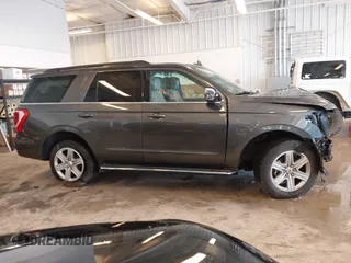 2019 Ford Expedition XLT with VIN 1FMJU1JT8KEA82990, listed as a IAAI auction lot 41622190 with 1 mi miles. Bid and sale history available at carsss.com. Image 14.