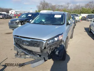 2020 Kia Sorento LX with VIN 5XYPG4A31LG638850, listed as a IAAI auction lot 40982683 with 143,149 mi miles. Bid and sale history available at carsss.com. Image 18.