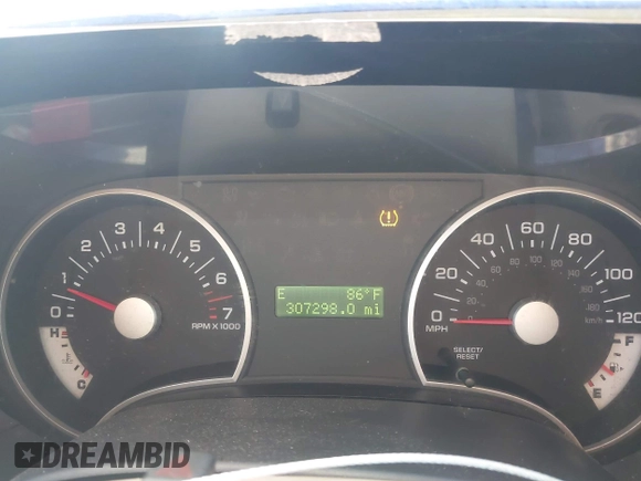 2008 Ford Explorer XLT with VIN 1FMEU63E18UA79599, listed as a IAAI auction lot 42612985 with 307,298 mi miles and . Bid and sale history available at DreamBid. Image 7.