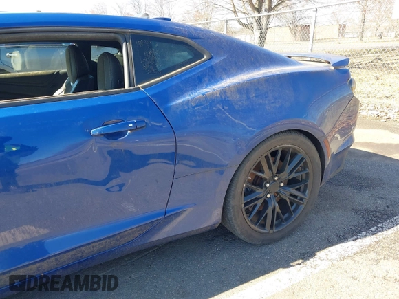 2019 Chevrolet Camaro 2SS with VIN 1G1FH1R75K0119814, listed as a IAAI auction lot 41850434 with 49,567 mi miles and . Bid and sale history available at carsss.com. Image 12.