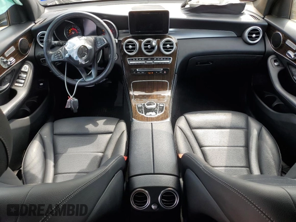 2019 Mercedes-Benz GLC 300 z VIN WDC0G4JB7KV117187, wystawiony jako Copart lot #53728525 z przebiegiem 26 352 mil mil oraz Szkoda całkowita • Salvage title. Historia ofert i sprzedaży dostępna na DreamBid. Obrazek 8.