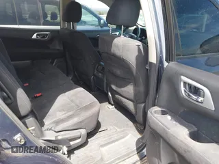 2013 Nissan Pathfinder SV with VIN 5N1AR2MN8DC626925, listed as a IAAI auction lot 42074666 with 213,966 mi miles. Bid and sale history available at carsss.com. Image 8.