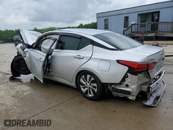 2019 Nissan Altima S with VIN 1N4BL4BV0KC104754, listed as a Copart auction lot 54627625 with Not Provided miles and Clean Title. Bid and sale history available at DreamBid. Image 2.