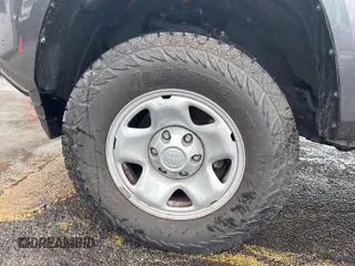 2021 Toyota Tacoma SR z VIN 5TFCZ5AN2MX279975, wystawiony jako IAAI lot #42477503 z przebiegiem 50 690 mil mil oraz . Historia ofert i sprzedaży dostępna na DreamBid. Obrazek 16.