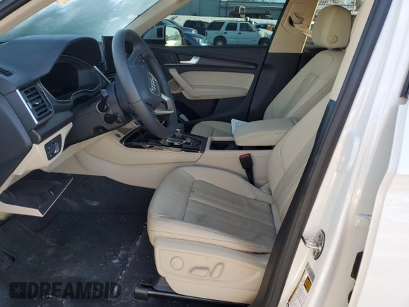 2024 Audi Q5 Premium Plus with VIN WA1BBAFY3R2040820, listed as a Copart auction lot 88948035 with 13,408 mi miles and Salvage title. Bid and sale history available at DreamBid. Image 7.