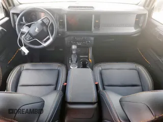 2024 Ford Bronco Badlands with VIN 1FMEE9BP4RLA84742, listed as a Copart auction lot 61963995 with 828 mi miles and Salvage title. Bid and sale history available at DreamBid. Image 8.