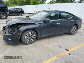 2020 Nissan Altima SV with VIN 1N4BL4DV5LC178086, listed as a Copart auction lot 57137765 with 131,487 mi miles and Salvage title. Bid and sale history available at DreamBid. Image 1.
