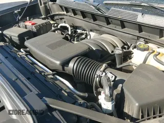 2022 Chevrolet Silverado 1500 RST z VIN 1GCUDEED9NZ629743, wystawiony jako IAAI lot #41824280 z przebiegiem 21 501 mil mil oraz . Historia ofert i sprzedaży dostępna na DreamBid. Obrazek 19.