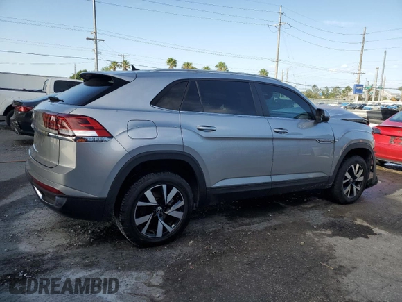 2020 Volkswagen Atlas SE with VIN 1V23C2CA6LC226467, listed as a Copart auction lot 55498015 with 125,211 mi miles and Non repairable. Bid and sale history available at DreamBid. Image 3.