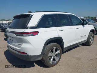 2025 Jeep Grand Cherokee Limited with VIN 1C4RJHBG7SC272351, listed as a IAAI auction lot 42331840 with 13,862 mi miles and . Bid and sale history available at DreamBid. Image 4.