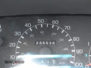 1999 Ford F-250 XL with VIN 1FTNW20F9XED48137, listed as a IAAI auction lot 42055183 with 235,538 mi miles and . Bid and sale history available at DreamBid. Image 16.