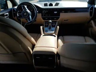 2019 Porsche Cayenne z VIN WP1AA2AY2KDA19287, wystawiony jako Copart lot #49833655 z przebiegiem 24 020 mil mil oraz Szkoda całkowita • Salvage title. Historia ofert i sprzedaży dostępna na DreamBid. Obrazek 8.
