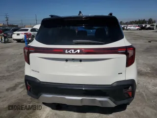 2024 Kia Seltos SX with VIN KNDETCA70R7600287, listed as a Copart auction lot 49093815 with 7,160 mi miles and Salvage title. Bid and sale history available at DreamBid. Image 6.