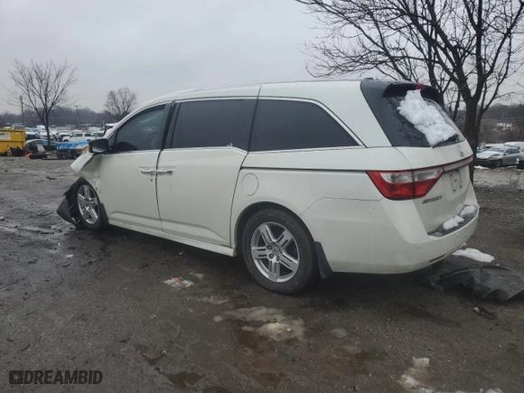 2013 Honda Odyssey Touring with VIN 5FNRL5H96DB091264, listed as a Copart auction lot 44904045 with 0 mi miles and Salvage Title. Bid and sale history available at carsss.com. Image 2.