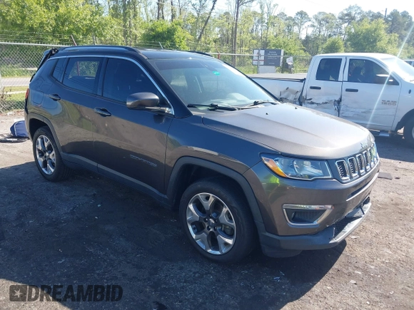 2018 Jeep Compass Limited with VIN 3C4NJDCB8JT284845, listed as a IAAI auction lot 42049290 with 59,210 mi miles and . Bid and sale history available at carsss.com. Image 1.