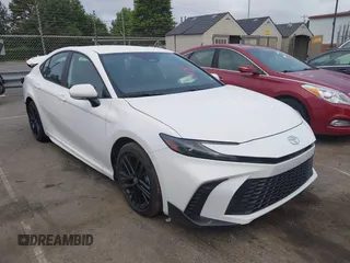2025 Toyota Camry LE z VIN 4T1DAACK7SU152544, wystawiony jako IAAI lot #42489001 z przebiegiem 1 308 mil mil oraz . Historia ofert i sprzedaży dostępna na DreamBid. Obrazek 13.