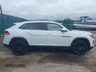 2024 Volkswagen Atlas SE с VIN 1V2HE2CAXRC235388, выставлен на аукционе IAAI как лот 42077564 с пробегом 18 582 миль миль и . История ставок и продаж доступна на DreamBid. Изображение 13.