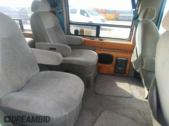 1994 Ford Econoline Cargo with VIN 1FDEE14N5RHC02152, listed as a IAAI auction lot 41803081 with 132,453 mi miles and . Bid and sale history available at carsss.com. Image 8.
