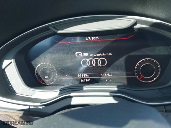 2019 Audi Q5 Premium Plus with VIN WA1BNAFY7K2083845, listed as a IAAI auction lot 41533971 with 97,389 mi miles. Bid and sale history available at carsss.com. Image 7.