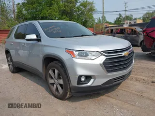 2019 Chevrolet Traverse LT z VIN 1GNERHKW7KJ257026, wystawiony jako IAAI lot #42397645 z przebiegiem 78 977 mil mil oraz . Historia ofert i sprzedaży dostępna na DreamBid. Obrazek 1.