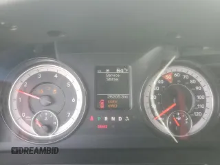 2024 Ram 1500 Warlock z VIN 1C6RR7LGXRS125143, wystawiony jako Copart lot #46033265 z przebiegiem 26 205 mil mil oraz Czysty tytuł • Clean title. Historia ofert i sprzedaży dostępna na DreamBid. Obrazek 9.