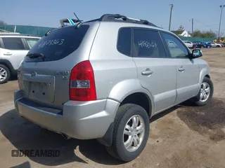 2008 Hyundai Tucson SE with VIN KM8JN72D68U844736, listed as a IAAI auction lot 41823363 with 1 mi miles. Bid and sale history available at carsss.com. Image 4.