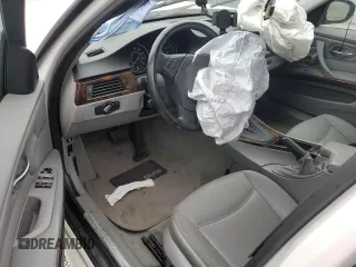 2011 BMW 3 Series 328i xDrive z VIN WBAPK5C56BA656016, wystawiony jako Copart lot #56149765 z przebiegiem Nie podano mil oraz Szkoda całkowita • Salvage title. Historia ofert i sprzedaży dostępna na DreamBid. Obrazek 8.