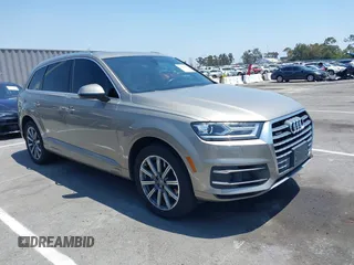 2017 Audi Q7 Premium Plus with VIN WA1LAAF79HD033100, listed as a IAAI auction lot 42614847 with 118,774 mi miles and . Bid and sale history available at DreamBid. Image 1.