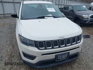 2020 Jeep Compass Sport z VIN 3C4NJCAB9LT218479, wystawiony jako IAAI lot #41533257 z przebiegiem 119 963 mil mil oraz . Historia ofert i sprzedaży dostępna na DreamBid. Obrazek 12.