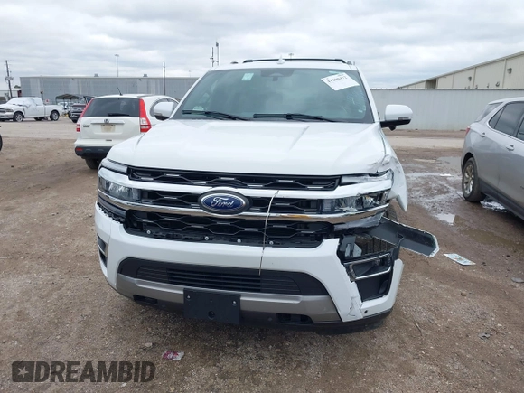 2023 Ford Expedition Max Limited z VIN 1FMJK2A86PEA55771, wystawiony jako IAAI lot #41290472 z przebiegiem 39 663 mil mil oraz . Historia ofert i sprzedaży dostępna na DreamBid. Obrazek 12.