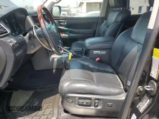 2013 Lexus LX 570 z VIN JTJHY7AX9D4101971, wystawiony jako Copart lot #59770615 z przebiegiem 102 116 mil mil oraz Szkody całkowita. Historia ofert i sprzedaży dostępna na DreamBid. Obrazek 7.