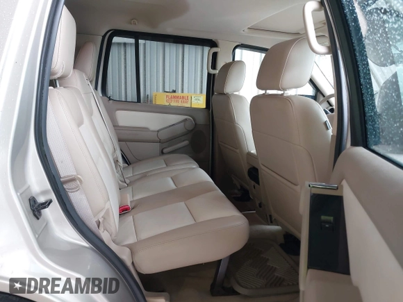 2007 Ford Explorer XLT with VIN 1FMEU63EX7UA78434, listed as a IAAI auction lot 41957330 with 166,909 mi miles. Bid and sale history available at carsss.com. Image 8.