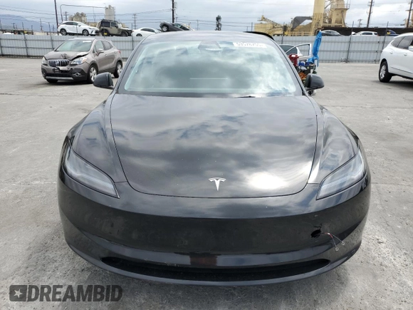 2024 Tesla Model 3 z VIN 5YJ3E1EA6RF739698, wystawiony jako Copart lot #53578755 z przebiegiem 10 847 mil mil oraz Szkody całkowita. Historia ofert i sprzedaży dostępna na DreamBid. Obrazek 5.