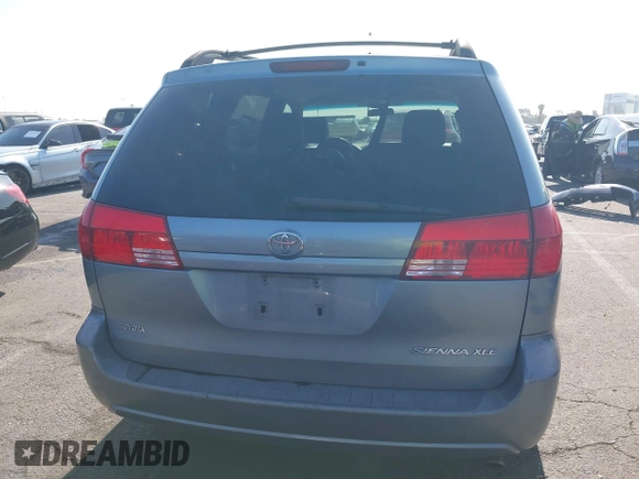 2004 Toyota Sienna XLE z VIN 5TDZA22C84S104455, wystawiony jako IAAI lot #42286498 z przebiegiem 133 624 mil mil oraz . Historia ofert i sprzedaży dostępna na DreamBid. Obrazek 17.