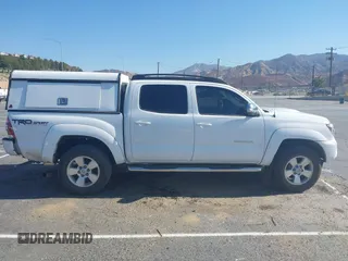 2014 Toyota Tacoma PreRunner with VIN 3TMJU4GN7EM158440, listed as a IAAI auction lot 41353276 with 1 mi miles. Bid and sale history available at carsss.com. Image 13.