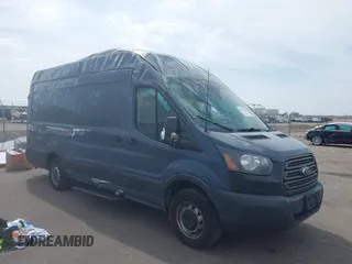 2019 Ford Transit z VIN 1FTYR3XM1KKB78350, wystawiony jako IAAI lot #41958157 z przebiegiem 82 124 mil mil oraz . Historia ofert i sprzedaży dostępna na DreamBid. Obrazek 1.