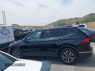 2022 Volkswagen Tiguan S z VIN 3VV1B7AX5NM056766, wystawiony jako IAAI lot #42024519 z przebiegiem 97 548 mil mil oraz . Historia ofert i sprzedaży dostępna na DreamBid. Obrazek 14.