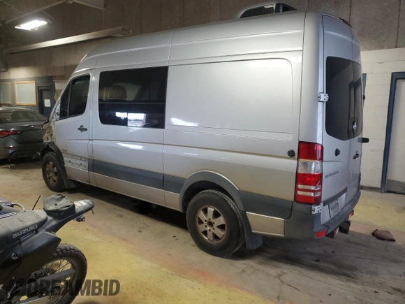 2014 Mercedes-Benz Sprinter with VIN WD3PE7DC8E5935347, listed as a Copart auction lot 88252445 with 187,828 mi miles and Salvage Title. Bid and sale history available at DreamBid. Image 2.