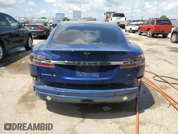 2017 Tesla Model S 60 с VIN 5YJSA1E14HF185924, выставлен на аукционе Copart как лот 57101065 с пробегом 68 268 миль миль и На запчасти • Non repairable. История ставок и продаж доступна на DreamBid. Изображение 6.
