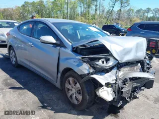 2016 Hyundai Elantra SE with VIN 5NPDH4AE2GH686342, listed as a IAAI auction lot 41892110 with 86,454 mi miles. Bid and sale history available at carsss.com. Image 1.
