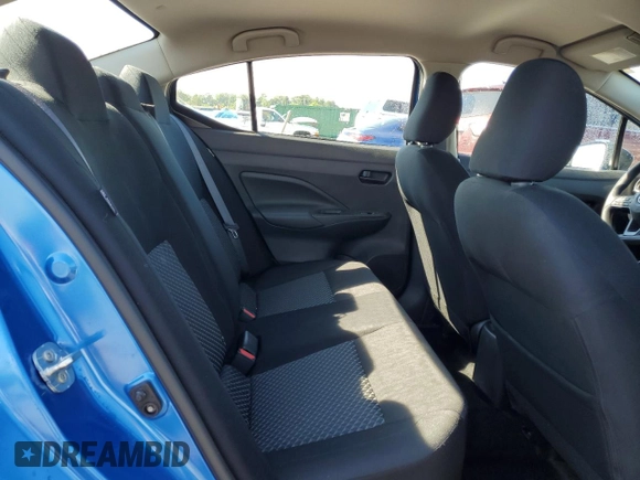 2024 Nissan Versa S z VIN 3N1CN8DV8RL849203, wystawiony jako Copart lot #56414195 z przebiegiem 22 127 mil mil oraz Szkoda całkowita • Salvage title. Historia ofert i sprzedaży dostępna na DreamBid. Obrazek 10.
